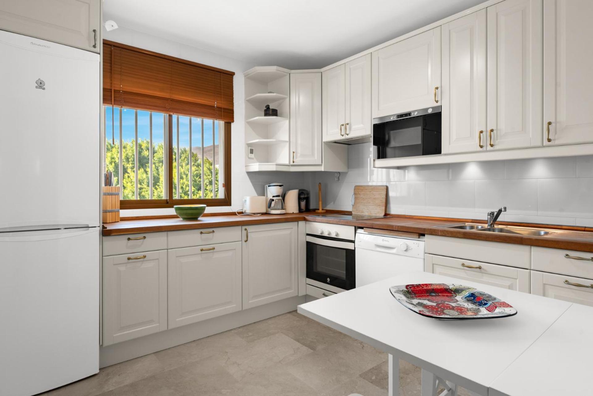 Lovely Penthouse Near Estepona Marina By Costarentals - Ref M15 المظهر الخارجي الصورة