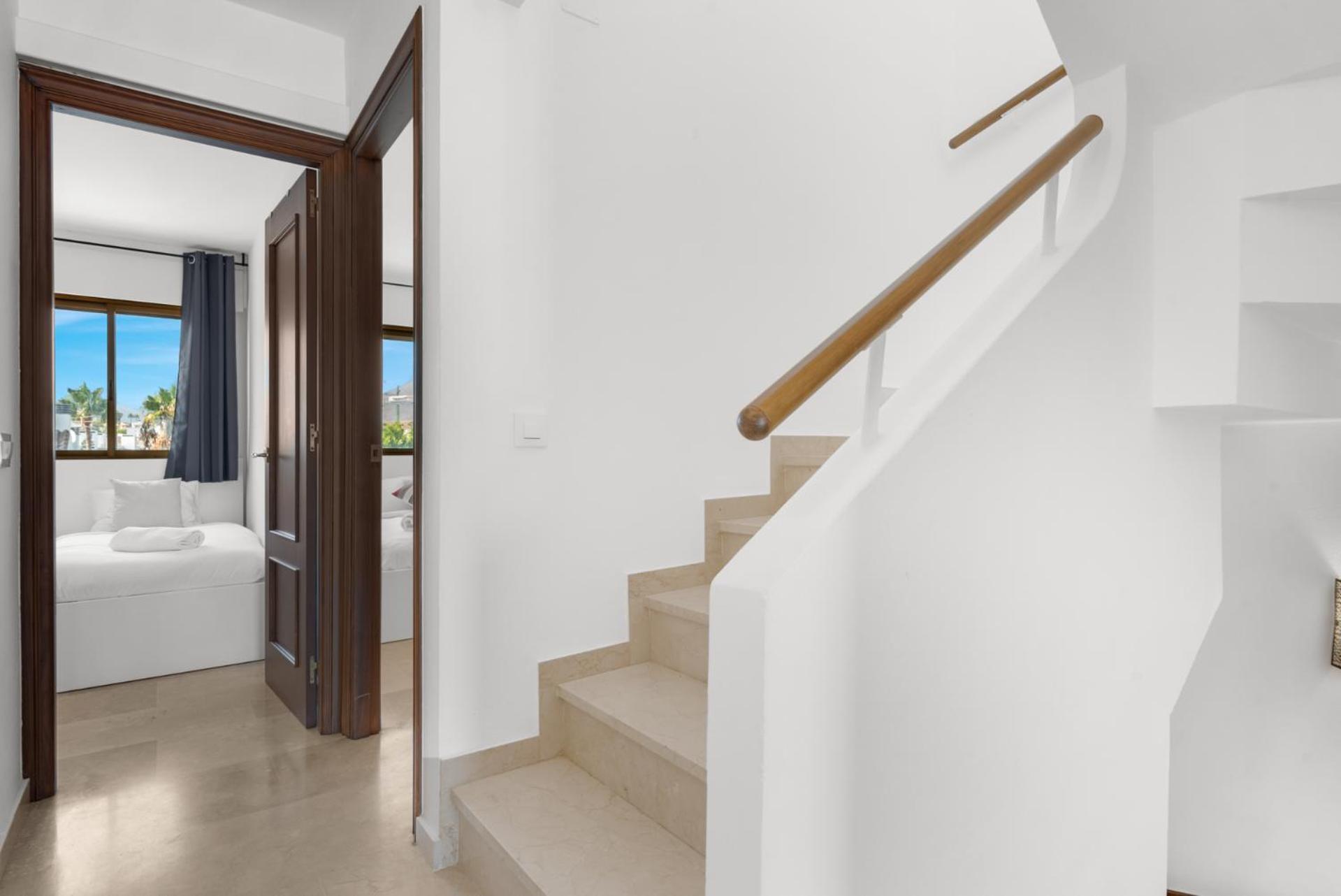 Lovely Penthouse Near Estepona Marina By Costarentals - Ref M15 المظهر الخارجي الصورة